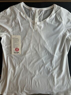 lululemon athletica White Short Sleeve Scoop Neck Tee